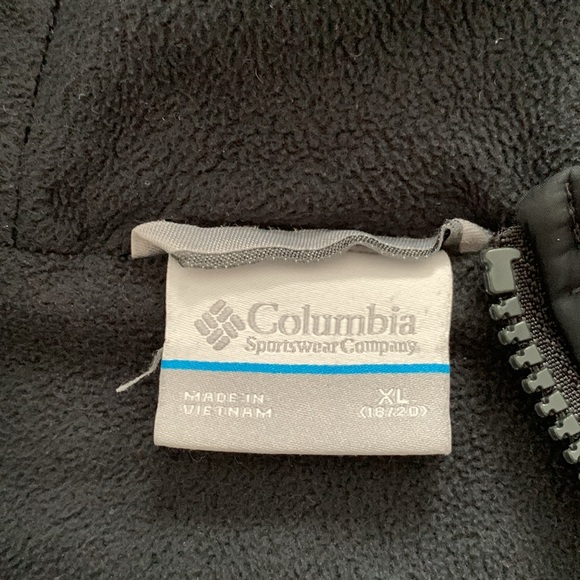 Columbia Hooded Puffer Jacket - Picture 3 of 3